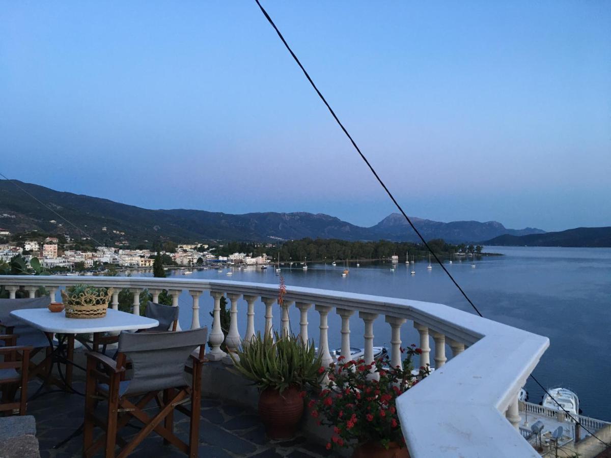 Kasteli Suite Poros Town Exterior foto