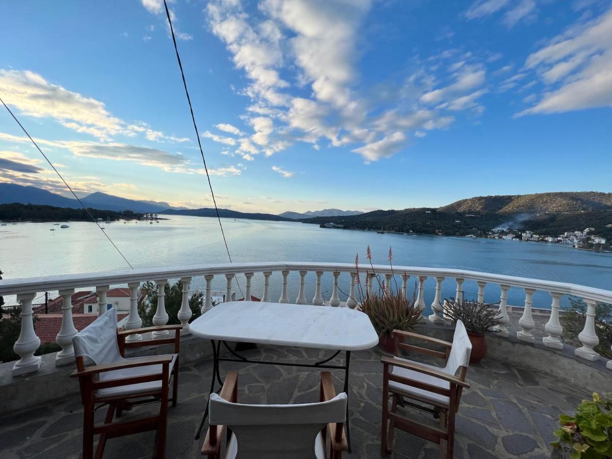 Kasteli Suite Poros Town Exterior foto
