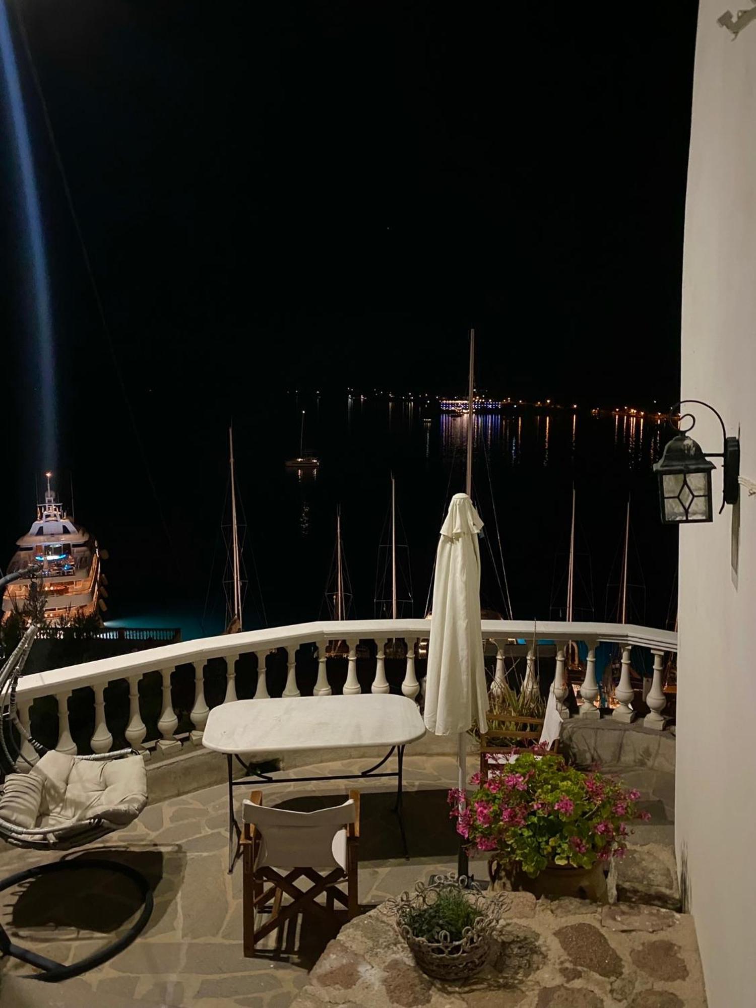 Kasteli Suite Poros Town Exterior foto